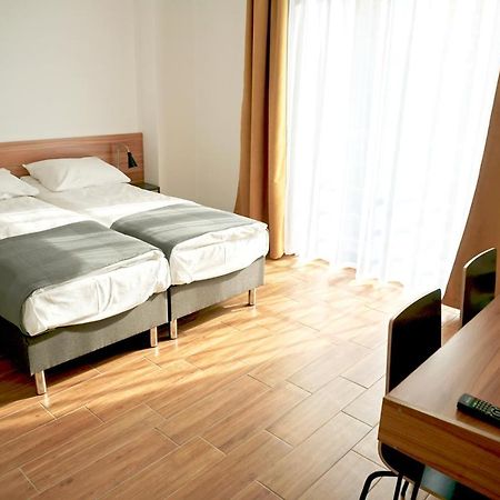 Simar Bed and Breakfast Czeladź Eksteriør billede