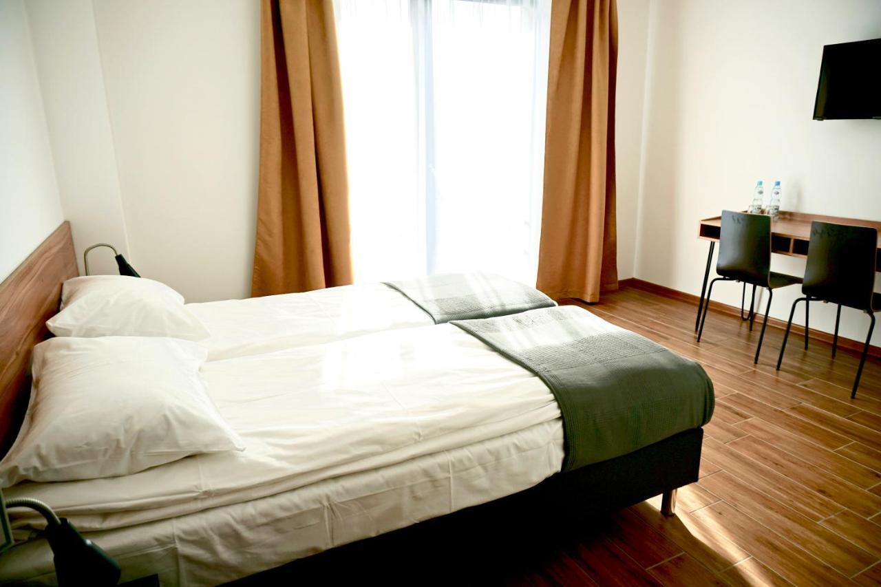Simar Bed and Breakfast Czeladź Eksteriør billede
